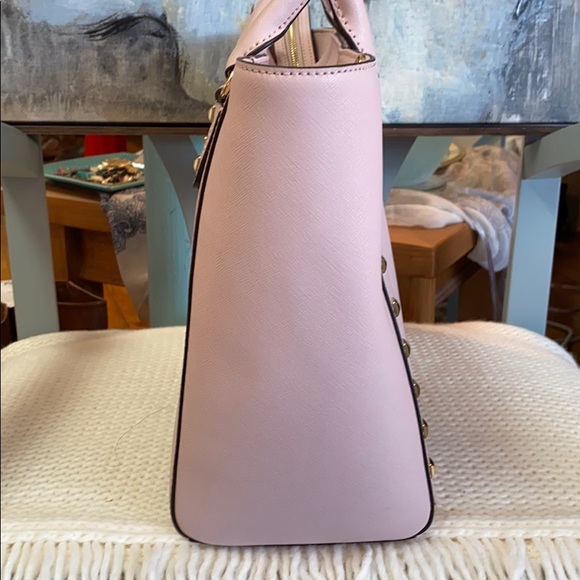 *SOLD*MICHAEL MICHAEL KORS Sandrine Stud Leather T - Picture 4 of 14